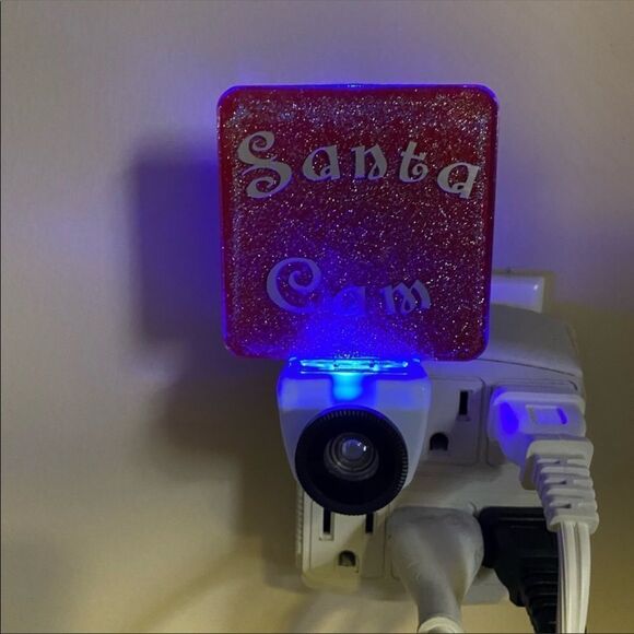 🆕 Santa Cam Night Light - Picture 2 of 4